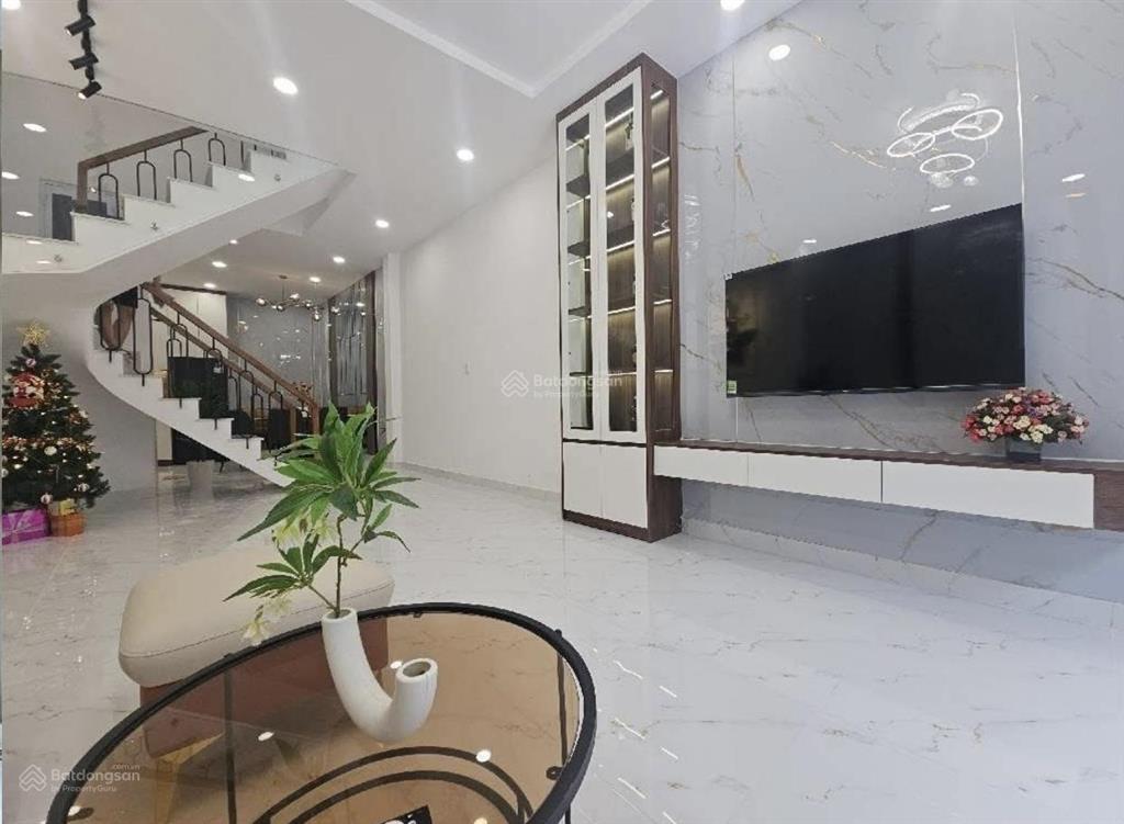 Siêu phẩm trung tâm q10  nhà nguyễn tiểu la  giá6,62tỷ/65m2  cách đh kinh tế hcm 700m  nhà shr