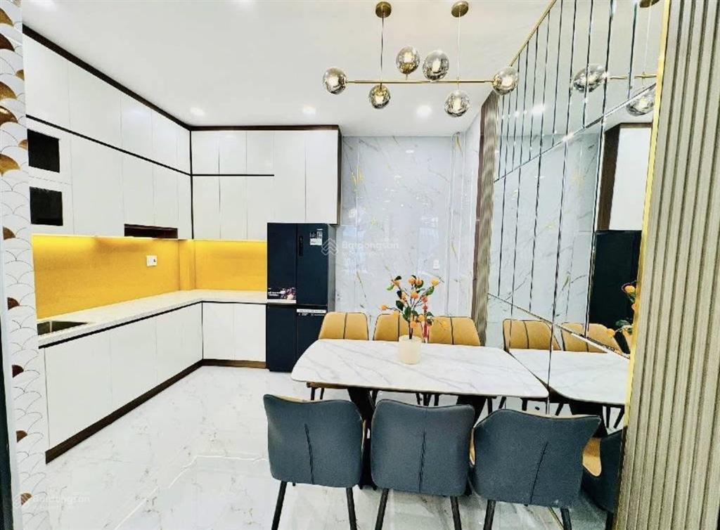 Siêu phẩm trung tâm q10  nhà nguyễn tiểu la  giá6,62tỷ/65m2  cách đh kinh tế hcm 700m  nhà shr