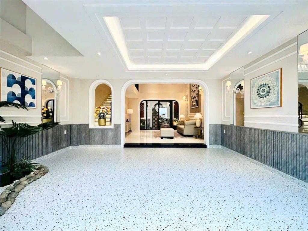 Bán căn siêu phẩm đường hoàng diệu, phú nhuận  giá 6,98 tỷ/85,2m2  cho thuê 25tr/th  đường 6m