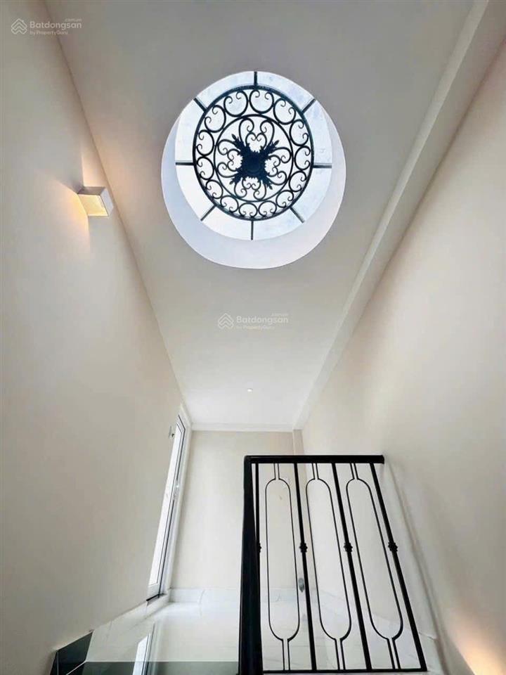 Bán căn siêu phẩm đường hoàng diệu, phú nhuận  giá 6,98 tỷ/85,2m2  cho thuê 25tr/th  đường 6m