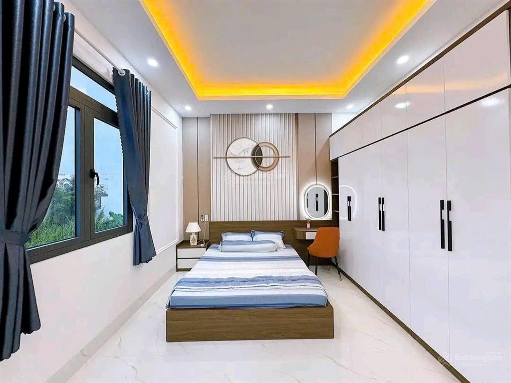 Giảm 200 triệu bán nhanh căn nhà đường bến vân đồn  quận 4  80m2  cho thuê 24tr/tháng