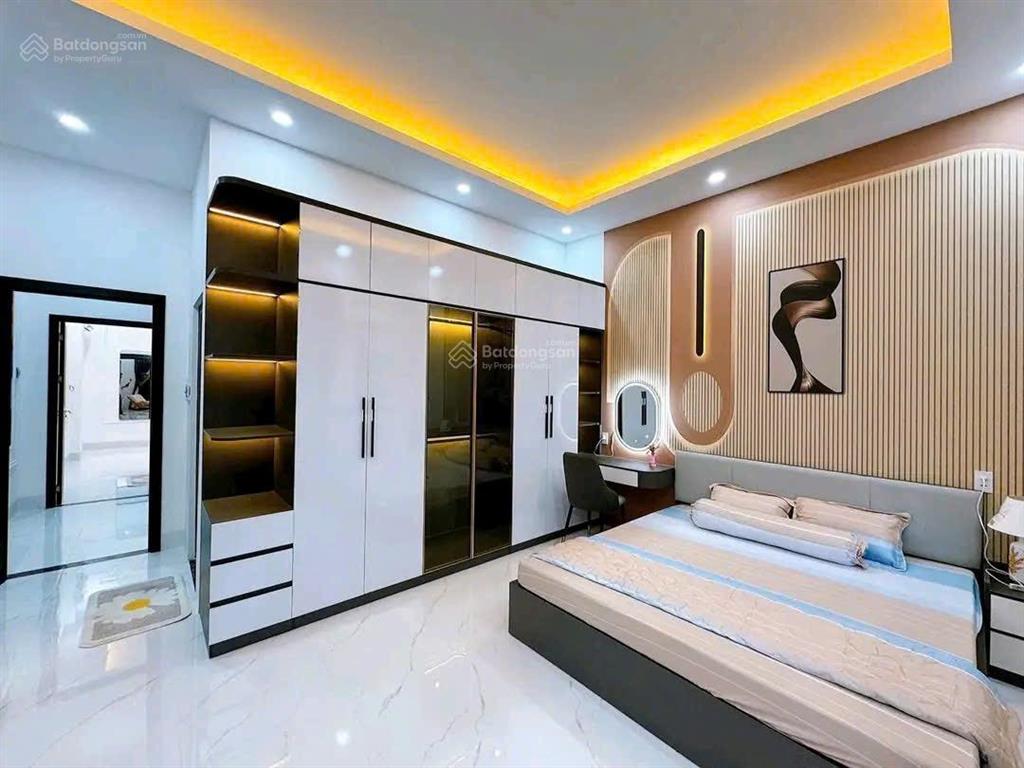Giảm 200 triệu bán nhanh căn nhà đường bến vân đồn  quận 4  80m2  cho thuê 24tr/tháng
