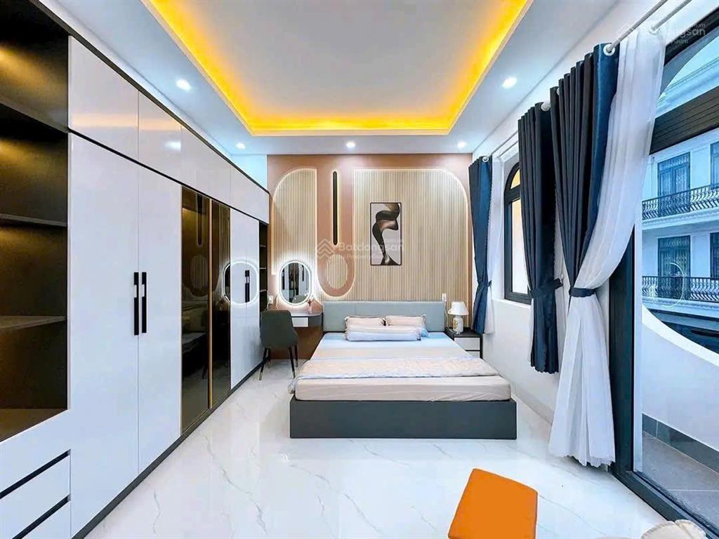Giảm 200 triệu bán nhanh căn nhà đường bến vân đồn  quận 4  80m2  cho thuê 24tr/tháng