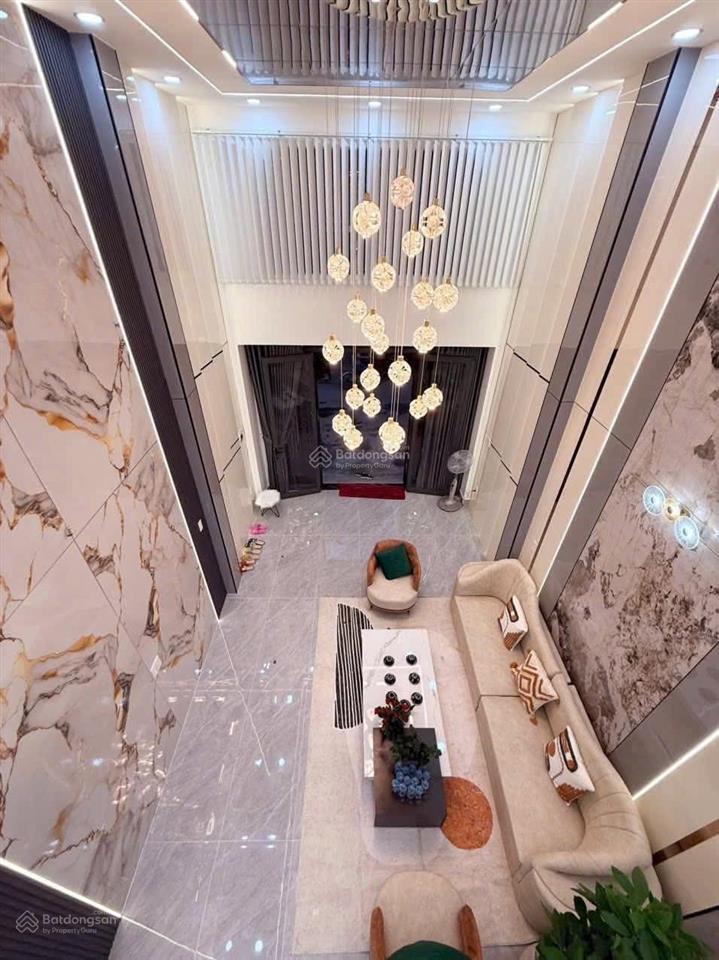 Về quê cần bán nhà  vườn chuối, quận 3  giá 6,36 tỷ/70m2  cho thuê 25tr/th  gần chợ vườn chuối