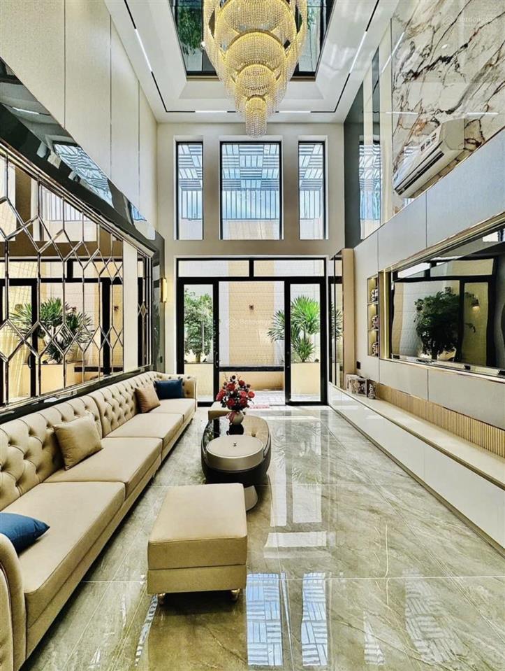 Bán nhanh nhà ngay đh văn lang  full nội thất có sẵn  giá 6,75tỷ/80m2  dòng tiền 32tr/tháng