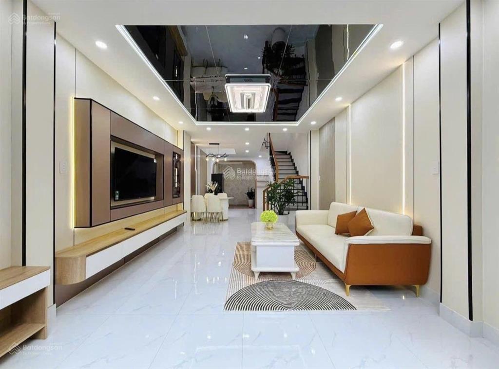 Sang tên ngay căn nhà phan xích longphú nhuận  giá 5,88tỷ/81,6m2  thuê 22tr/th  gần bv hoàn mỹ