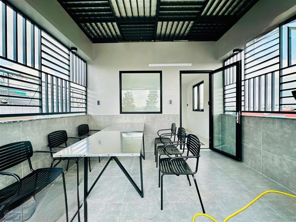 Siêu phẩm nhà 5 tầng ngay lã xuân oai  quận 9  giá 3,25tỷ/80m2 (5x16)  giao lê văn việt  shr