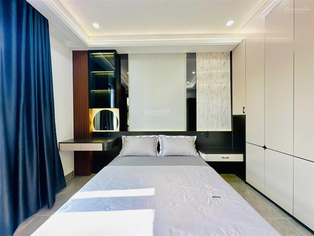 Siêu phẩm nhà 5 tầng ngay lã xuân oai  quận 9  giá 3,25tỷ/80m2 (5x16)  giao lê văn việt  shr