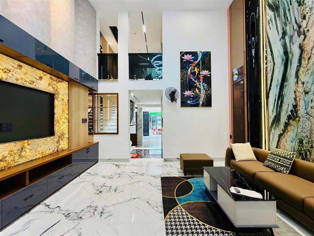 Siêu phẩm nhà 5 tầng ngay lã xuân oai  quận 9  giá 3,25tỷ/80m2 (5x16)  giao lê văn việt  shr