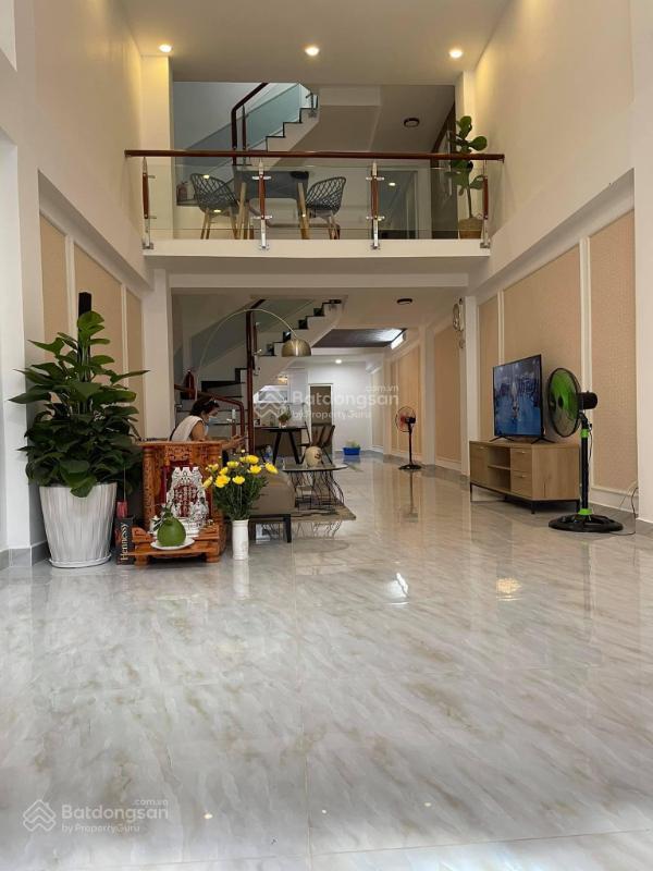 Siêu diện tích nhà thành thái, quận 10  ngay khu cư xá đồng tiến  giá 5,86tỷ/108m2 (4,2x24m)