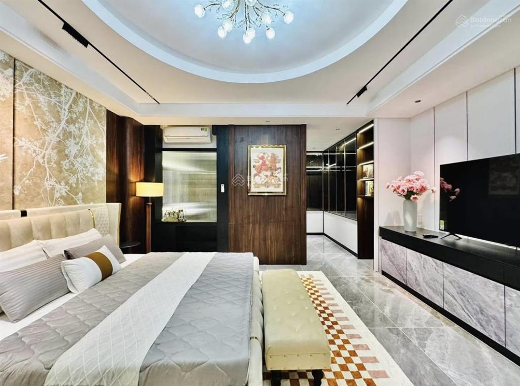 Bán nhà đường tân cảng  bình thạnh  kề ga metro    65m2  dòng tiền cho thuê 25tr/tháng