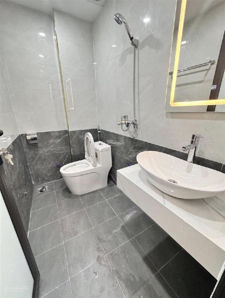Ngộp vốn bán nhanh nhà đường tam bình  thủ đức  70m2  ngay tttm gigamall  thuê 15tr