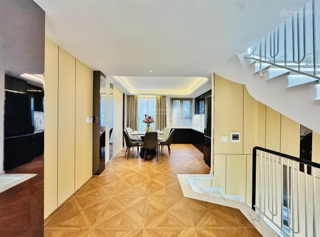 Bán nhà nguyễn trọng tuyển, phú nhuận  giá6,23tỷ/70m2  gần bv hoàn mỹ  đang cho thuê 22tr/tháng