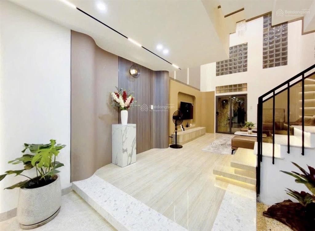 Lên sóng siêu phẩm trung tâm phú nhuận  đường duy tân  giá 6,05tỷ/60m2 (5x12)  cho thuê 22tr/th