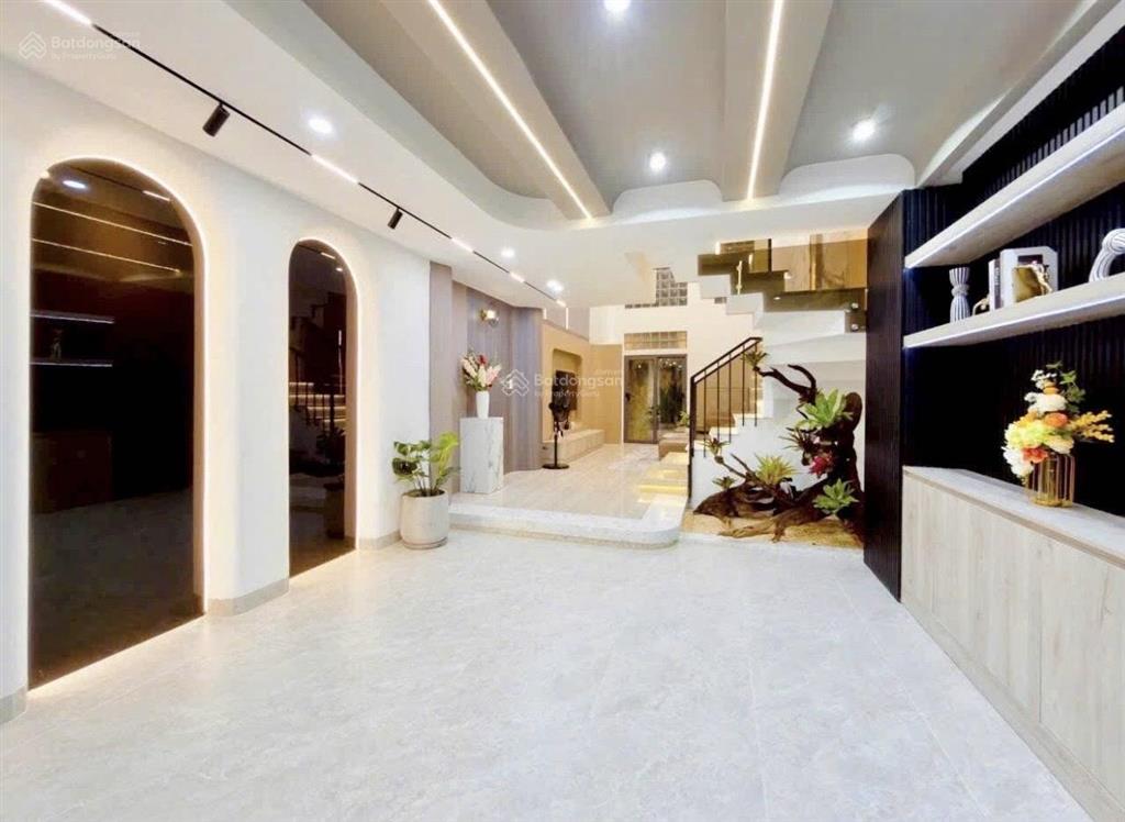 Lên sóng siêu phẩm trung tâm phú nhuận  đường duy tân  giá 6,05tỷ/60m2 (5x12)  cho thuê 22tr/th