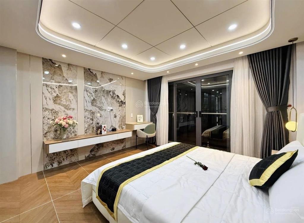 Chủ định cư nước ngoài cần bàn nhà đoàn thị điểm, phú nhuận  giá 5,86tỷ/62,4m2  thuê 22tr/tháng