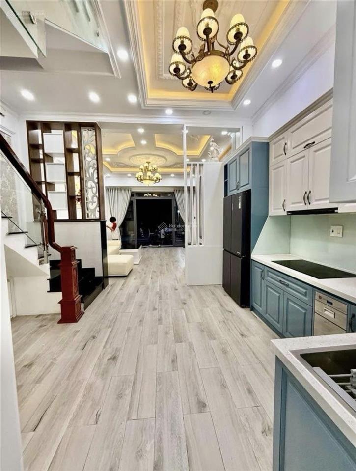 Ngộp vốn bán nhanh căn nhà phố đường đỗ thị lời  quận 3  giá 6,32tỷ/62m2  thuê 24tr/tháng  shr
