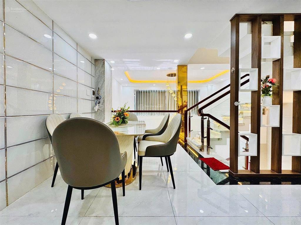 Bán nhà đường trần quốc thảo, quận 3  giá 5,64tỷ/54m2 (4,5x12)  đang cho thuê 24tr/tháng  shr