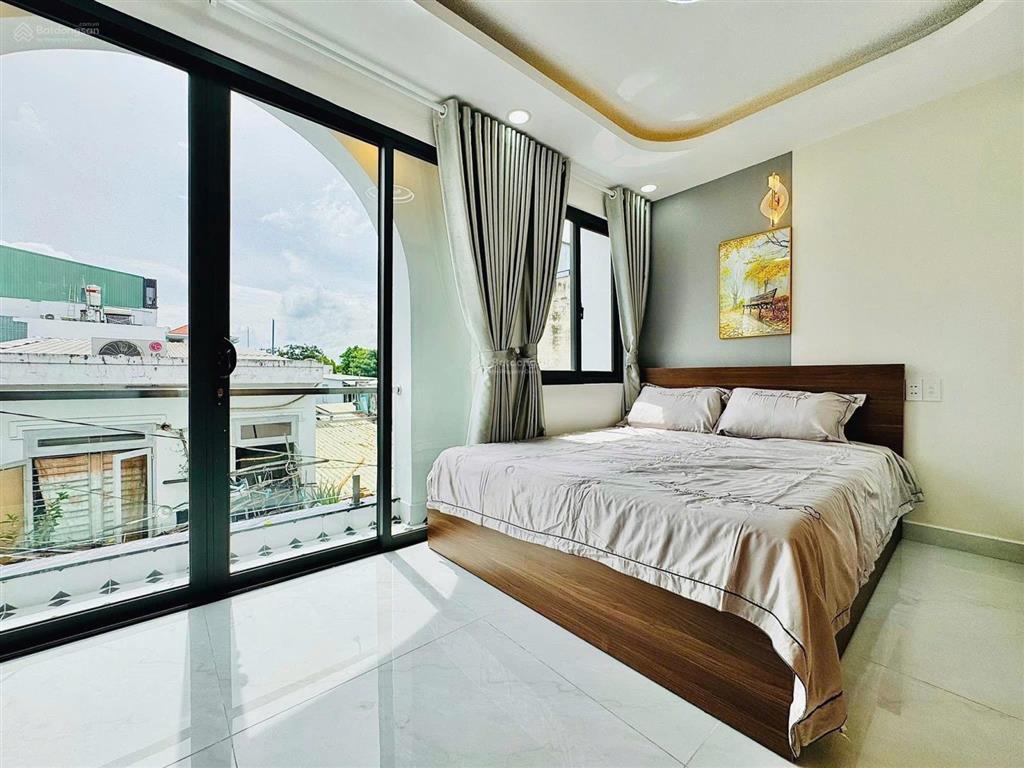 Bán nhà đường trần quốc thảo, quận 3  giá 5,64tỷ/54m2 (4,5x12)  đang cho thuê 24tr/tháng  shr