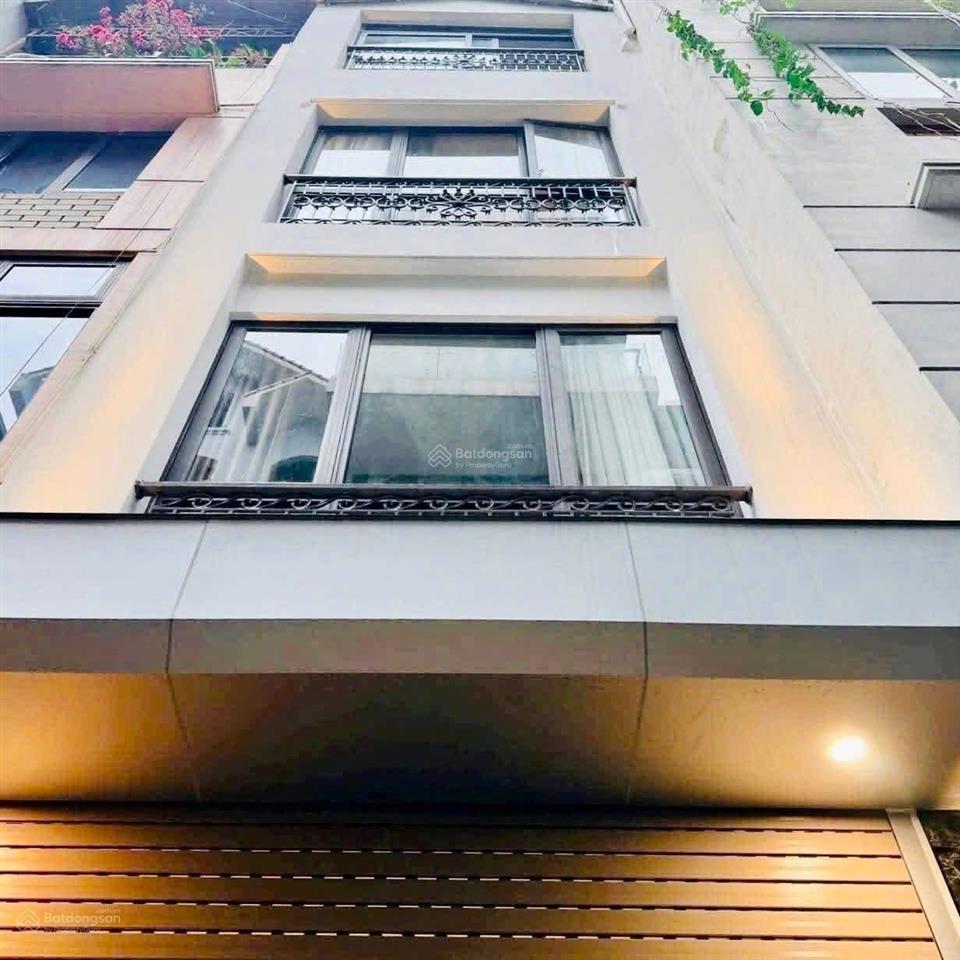 Bán nhà đẹp sang trọng đường lê văn việt, quận 9  giá 3,18tỷ/60m2  gần học viên chính trị