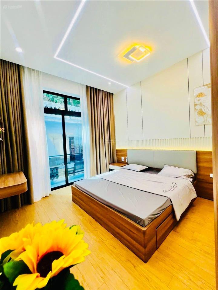 Bán nhà đẹp sang trọng đường lê văn việt, quận 9  giá 3,18tỷ/60m2  gần học viên chính trị