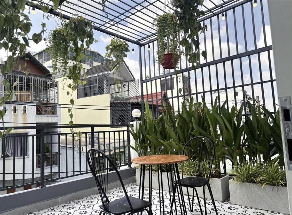 Bán gấp căn siêu phẩm nguyễn văn hưởng, thảo điền, quận 2  giá 6,9tỷ/67,5m2  cho thuê 26tr/tháng
