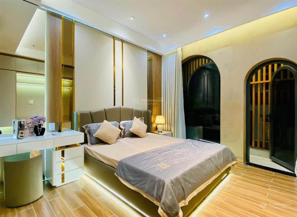 Siêu phẩm nhà 5 tầng nguyễn công hoan  phú nhuận  giá 5,79tỷ/72m2  cách phố ẩm thực 500m