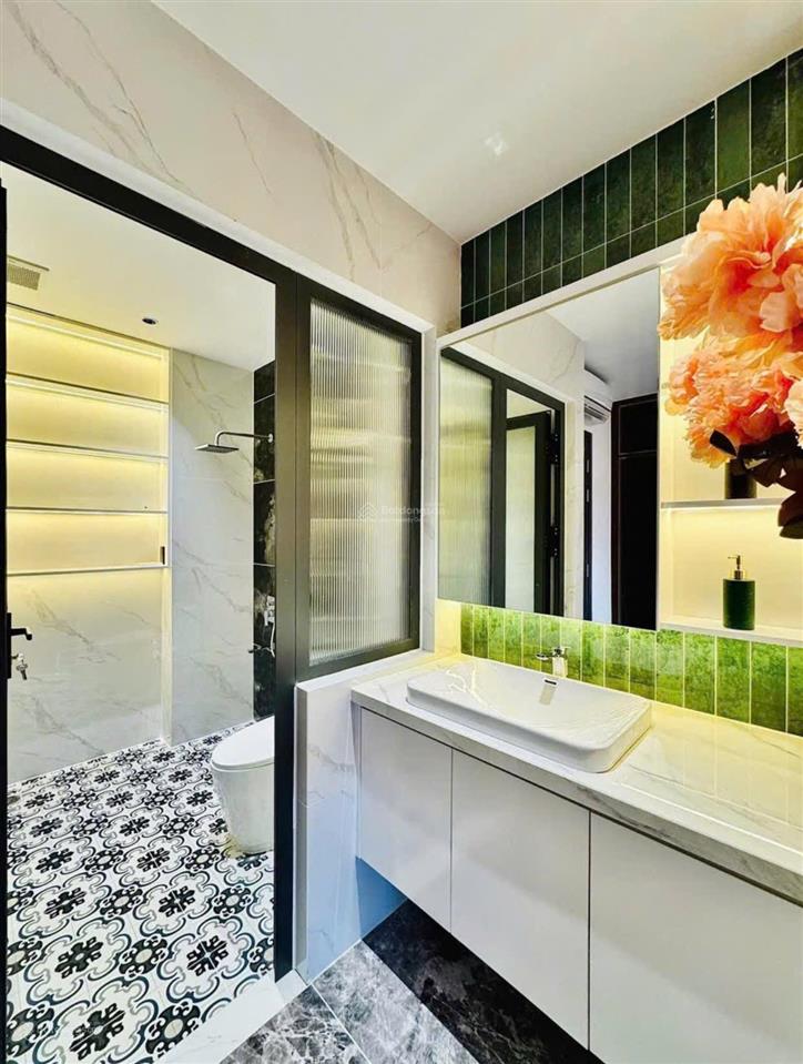 Cô mai sang mỹ cần bàn nhà đường đặng thuỳ trâm  bình thạnh  giá 4,37tỷ/80m2  hđ thuê 32tr/th