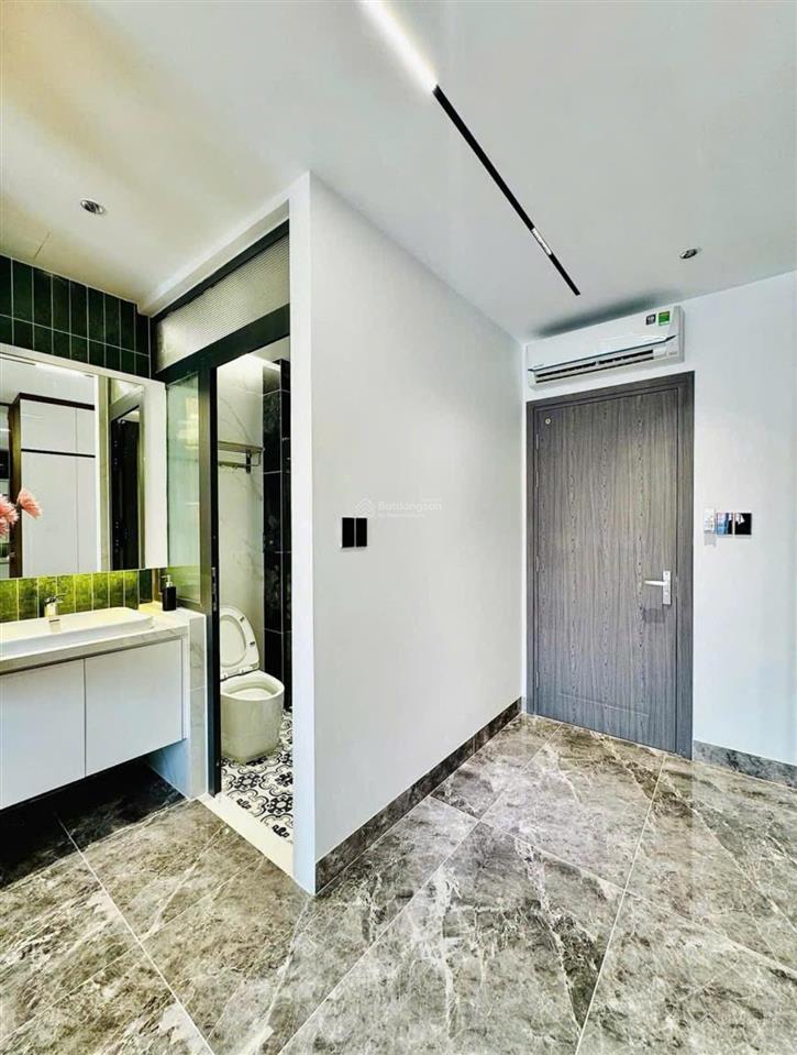 Cô mai sang mỹ cần bàn nhà đường đặng thuỳ trâm  bình thạnh  giá 4,37tỷ/80m2  hđ thuê 32tr/th