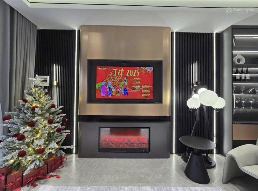 Bán gấp siêu phẩm nhà mới đường trần khắc chân, quận 1  giá 6,89tỷ/62,4m2  đang cho thuê 30tr/th