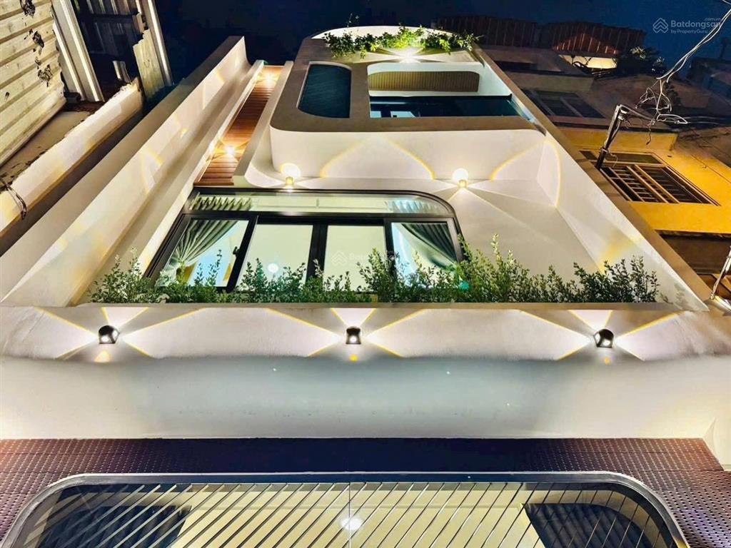 Bán nhanh căn siêu phẩm đường hồ văn huê, phú nhuận  giá 6,78tỷ/ 67,5m2  gần công viên gia định