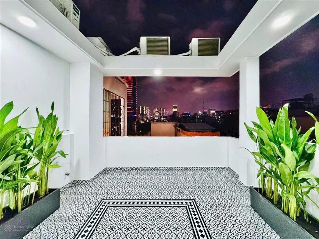 Bán nhanh căn siêu phẩm đường hồ văn huê, phú nhuận  giá 6,78tỷ/ 67,5m2  gần công viên gia định