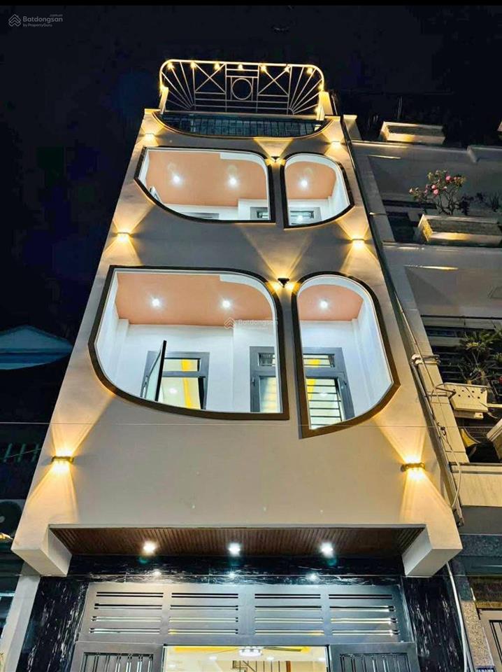 Nhà mới phú nhuận  trần hữu trang khu vực kinh doanh  giá6,25tỷ/60m2  khai thác 22 triệu/tháng