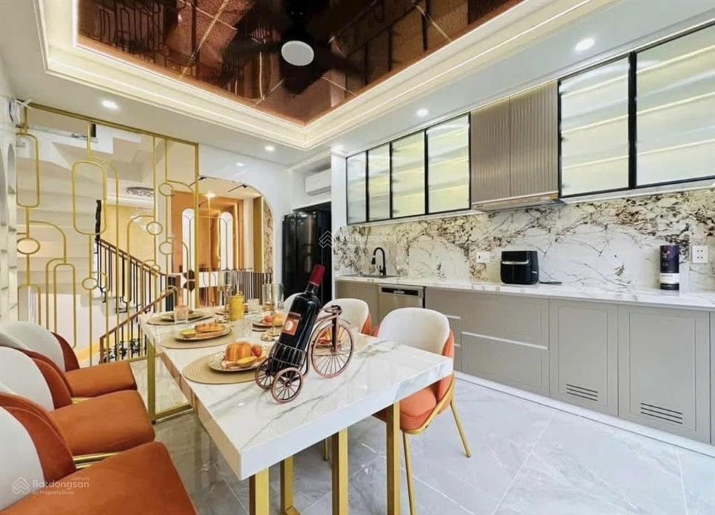Căn siêu hiếm đường dương quảng hàm gò vấp  giá 4,26 tỷ/70m2  cách khu cityland 2 phút di chuyển