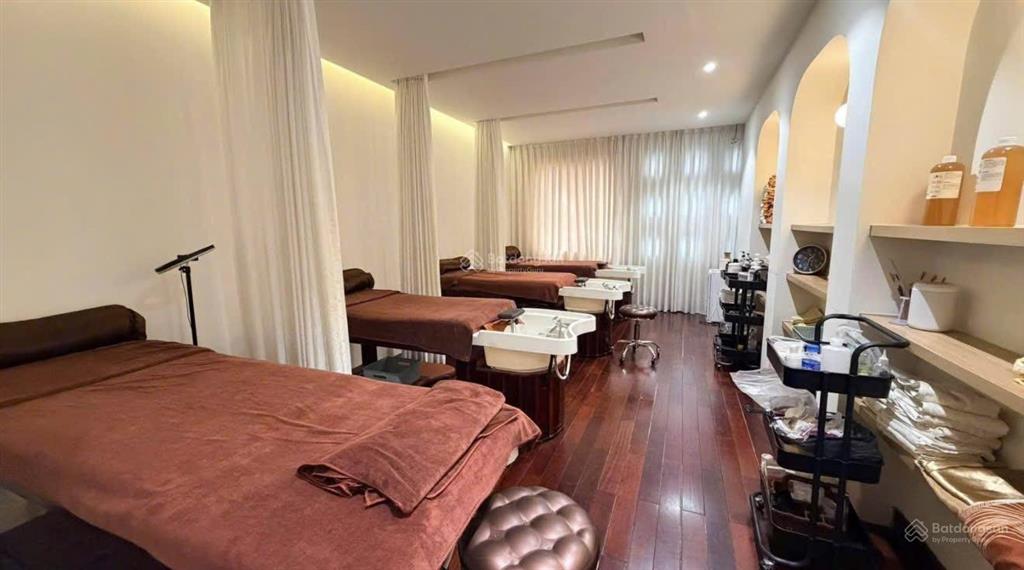 Ngộp vốn bán nhanh căn nhà mtđ nguyễn đình chiểu, quân 3  giá 7,25tỷ/63m2  cho thuê 42tr/tháng