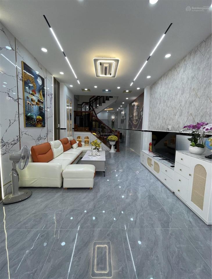 Bán gấp nhà trung tâm quận 3  điện biên phủ  giá 7,15 tỷ/70,5m2  cách vòng xoay dân chủ 1 phút