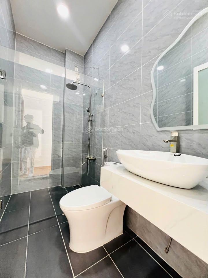 Cần bán nhà riêng ngay đường hưng phú, chánh hưng, quận 8  giá 3,25 tỷ/72m2  ngay cầu chữ y