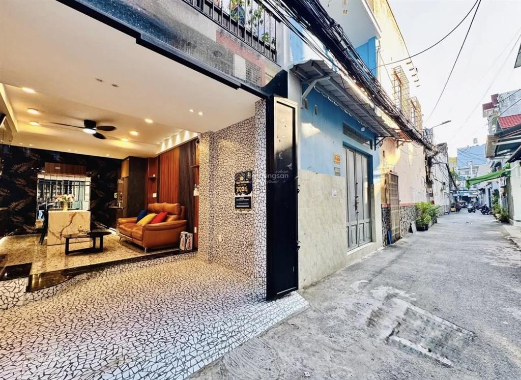 Cần bán nhà riêng đường kinh dương vương  quận 6  giá 4,5 tỷ/63m2  ngay vòng xoay phú lâm