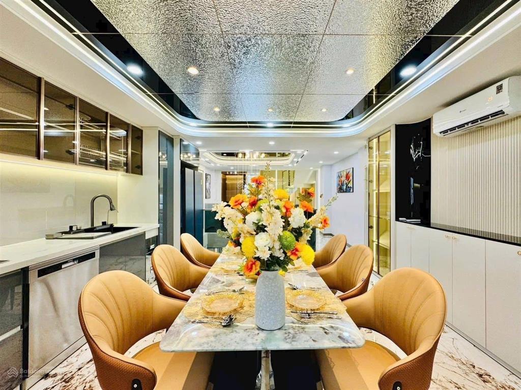 Chỉ 6,05tỷ/75m2 (5x15m)  chốt ngay nhà đẹp đường bình tây, p. bình tây  2 lầu, 5pn, pháp lý chuẩn