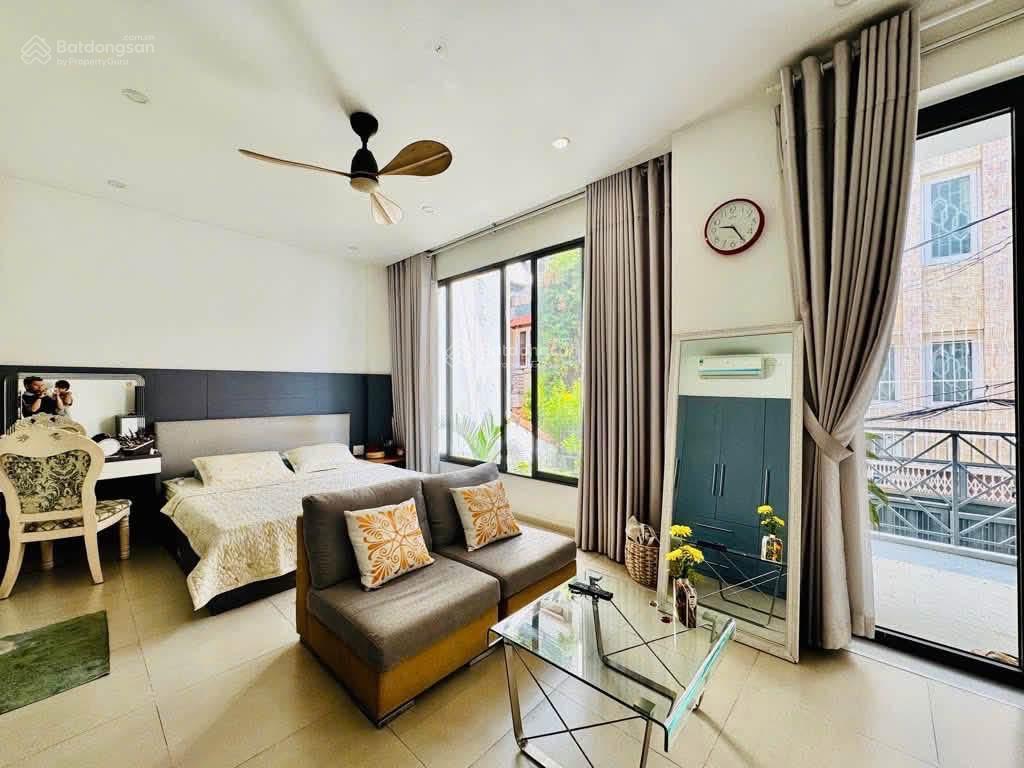 Chính chủ bán gấp căn nhà đường trần văn sắc, thảo điền, quận 2  121,6m2 (7,6m x 16m)