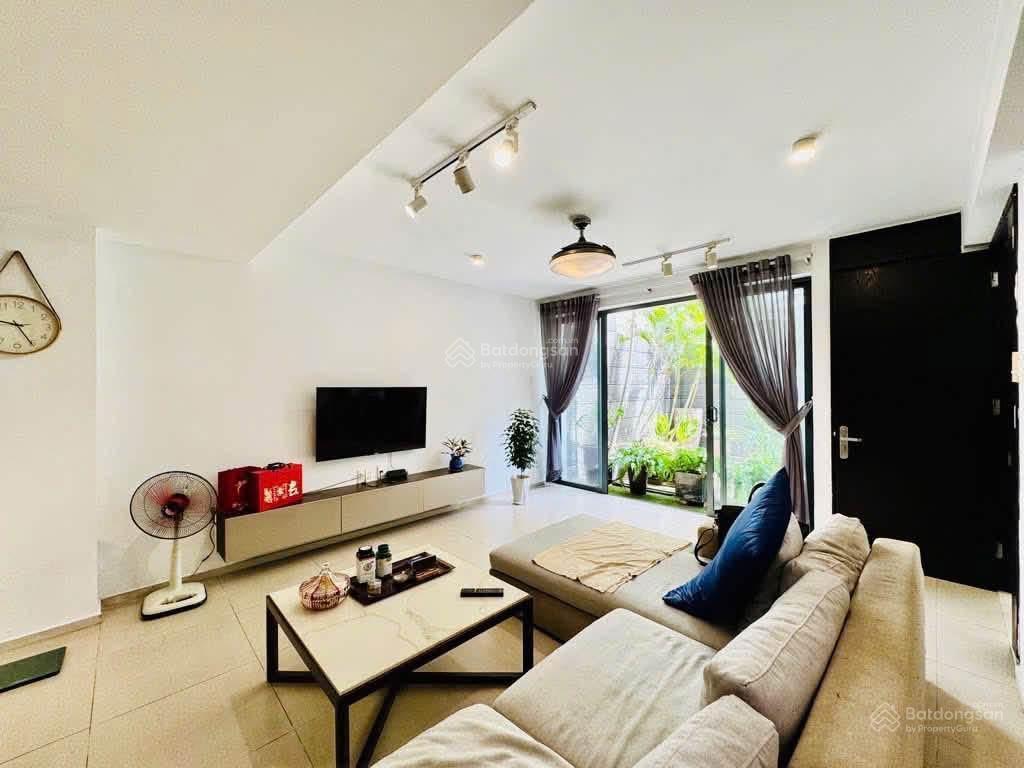 Chính chủ bán gấp căn nhà đường trần văn sắc, thảo điền, quận 2  121,6m2 (7,6m x 16m)