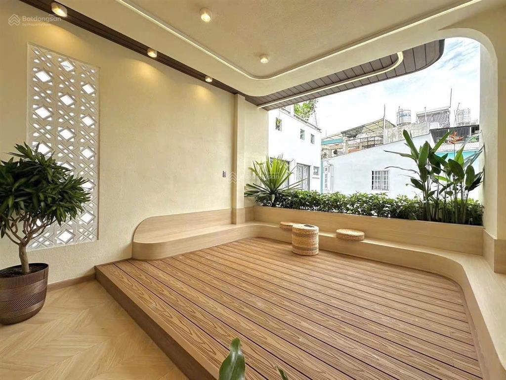 Chính chủ cần bán nhà thích quảng đức, phú nhuận  giá 6,22 tỷ/63m2 (4,2m x 15m)  thuê 25tr/tháng