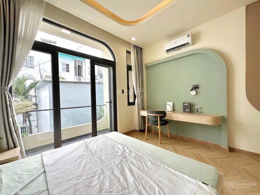 Chính chủ cần bán nhà thích quảng đức, phú nhuận  giá 6,22 tỷ/63m2 (4,2m x 15m)  thuê 25tr/tháng
