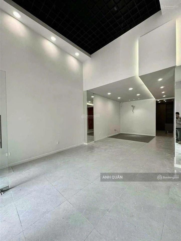 Sang nước ngoài cần bán nhà mtđ lê văn sỹ, nhiêu lộc  76,8m2  thuê 42tr/th  2l, 4pn