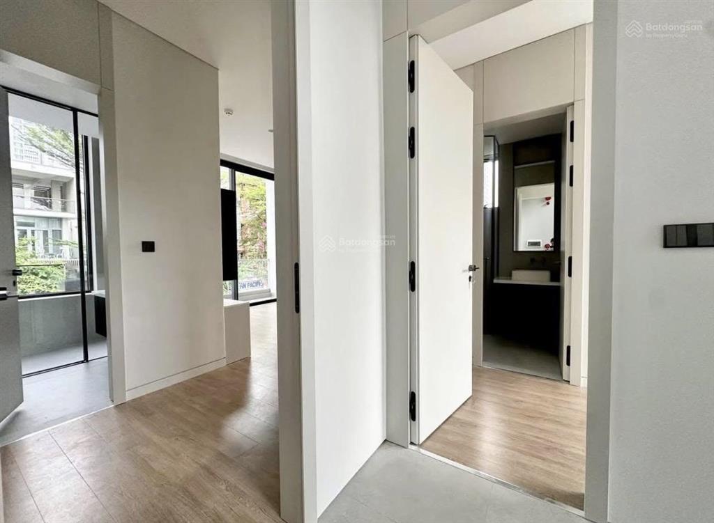 Ngộp vốn kinh doanh cần bán nhà đường tống hữu định, quận 2  165m²  thuê 50tr/tháng