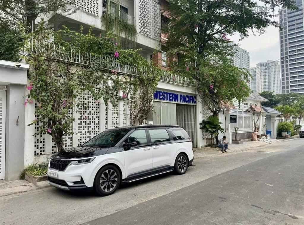 Ngộp vốn kinh doanh cần bán nhà đường tống hữu định, quận 2  165m²  thuê 50tr/tháng