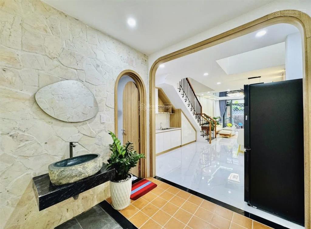 Bán nhanh căn siêu phẩm nhà phố lý tự trọng  quận 1  74m2 (5m x 14,8m)  thuê 27tr/th