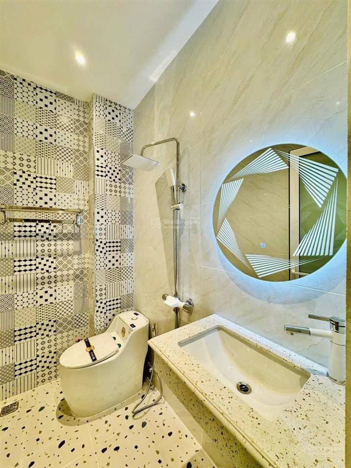 Siêu phẩm  tú xương  q3  hẻm 6m xe hơi nhà 2 lầu đẹp long lanh  giá 6,65 tỷ/67,5m2  thuê 25tr
