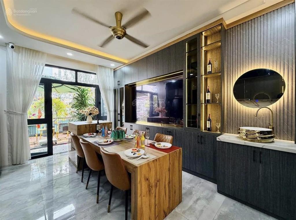 Bán nhanh căn nhà ngay chợ thiếc  đường phó cơ điều  quận 11  72m2  hđ thuê 22tr/th