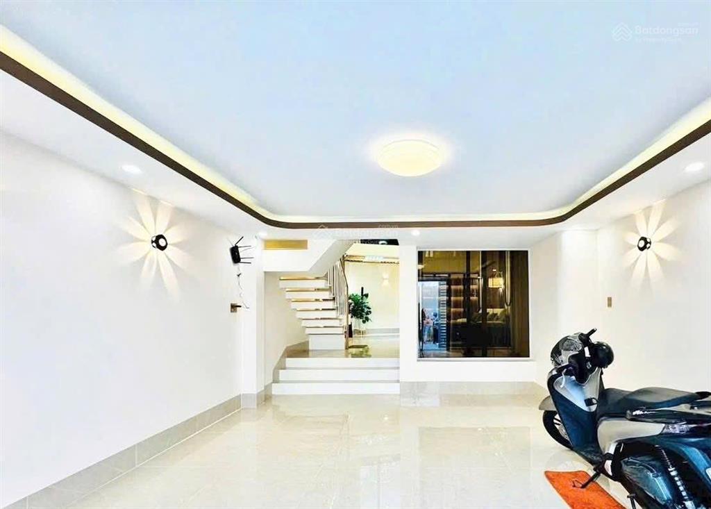 Cần bán nhanh căn nhà ngay đường bắc hải  hoà hưng  70m2  cách cv lê thị riêng 700m
